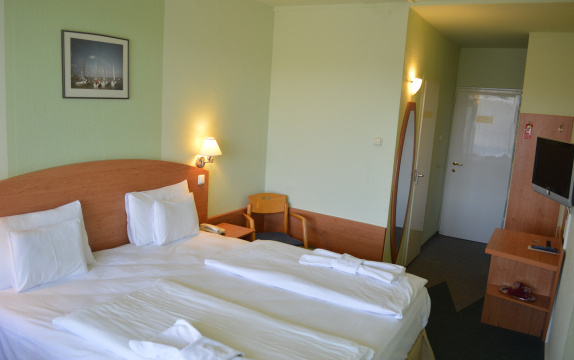 Hotel Szieszta, Sopron