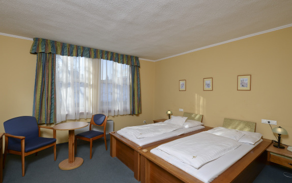 Hotel Unicornis, Eger