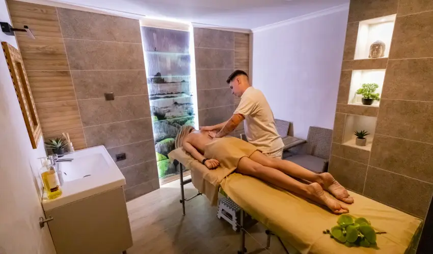 Alfa Hotel Miskolctapolca - Alfa wellness (min. 2 �j)