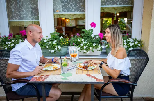 Alfa Hotel - M�zes hetek - N�szutas aj�nlat (min. 3 �j)