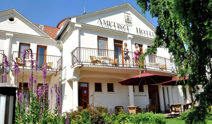 Ametiszt Hotel Harkány - Kedvezményes ár családok részéreak reggelis ellátással