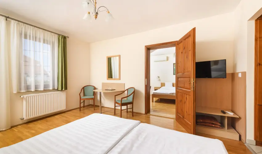 Ametiszt Hotel Harkány - Kedvezményes ár családok részéreak reggelis ellátással