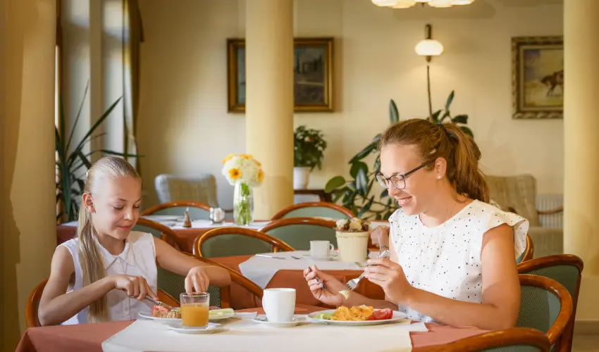 Ametiszt Hotel Harkány - Kedvezményes ár családok részéreak reggelis ellátással