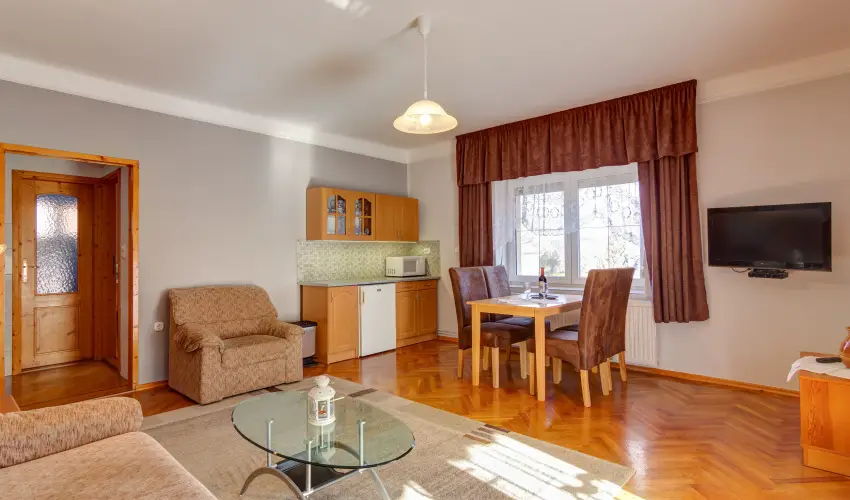 Andrea Villa Hvz - Kedvezmnyes r csaldok rszreak (1 jtl)