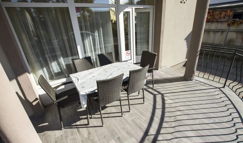 Anna Vendghz Hajdszoboszl - Kedvezmnyes r csaldok rszreak (1 jtl)