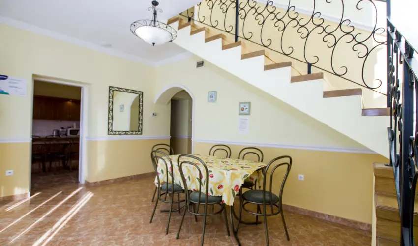 Anna Vendghz Hajdszoboszl - Kedvezmnyes r csaldok rszreak (1 jtl)