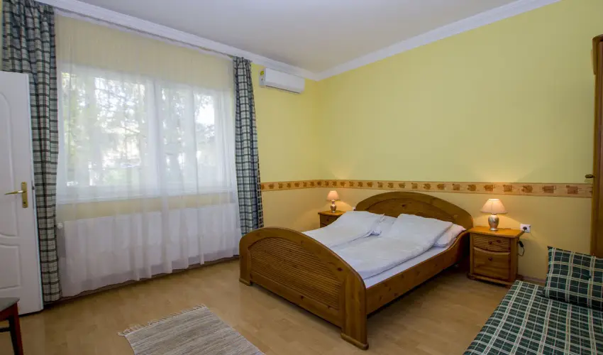 Anna Vendghz Hajdszoboszl - Kedvezmnyes r csaldok rszreak (1 jtl)