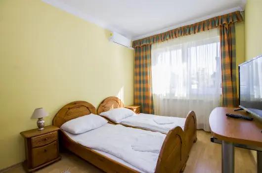 Anna Vendghz - Kedvezmnyes r csaldok rszreak (1 jtl)