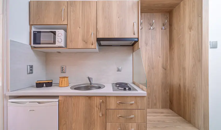 Apartman Hotel B�k, B�kf�rd� - Kedvezm�nyes �r csal�dok r�sz�reak f�lpanzi�s ell�t�ssal (1 �jt�l)