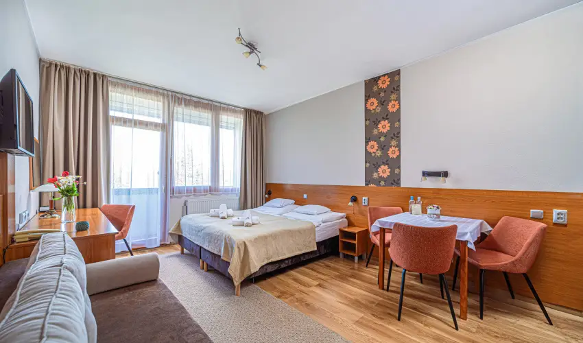 Apartman Hotel B�k, B�kf�rd� - Kedvezm�nyes �r csal�dok r�sz�reak f�lpanzi�s ell�t�ssal (1 �jt�l)