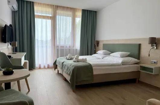 Apartman Hotel - Kedvezm�nyes �r csal�dok r�sz�reak f�lpanzi�s ell�t�ssal