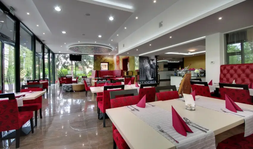 Aqua Hotel Gyula - Csaldbart ajnlat (min. 2 j)