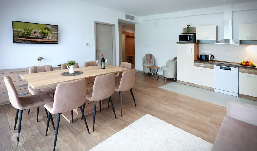 Aquarius Apartments Miskolctapolca - Kedvezm�nyes �r csal�dok r�sz�reak (1 �jt�l)