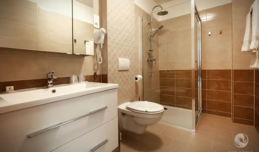 Aquarius Apartments Miskolctapolca - Kedvezm�nyes �r csal�dok r�sz�reak (1 �jt�l)