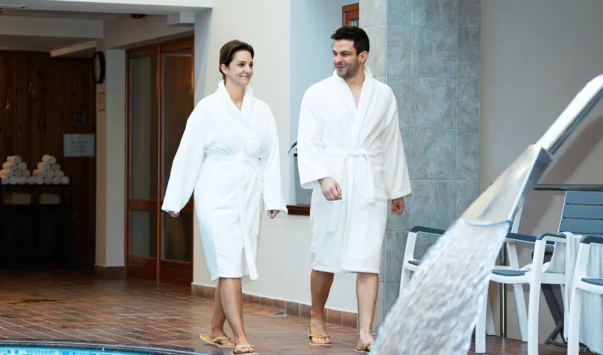 Aranyhomok Hotel Business & Relax Kecskem�t - Kedvezm�nyes �r csal�dok r�sz�reak f�lpanzi�s ell�t�ssal (1 �jt�l)