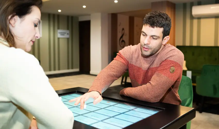 Aranyhomok Hotel Business & Relax Kecskem�t - Kedvezm�nyes �r csal�dok r�sz�reak f�lpanzi�s ell�t�ssal (1 �jt�l)