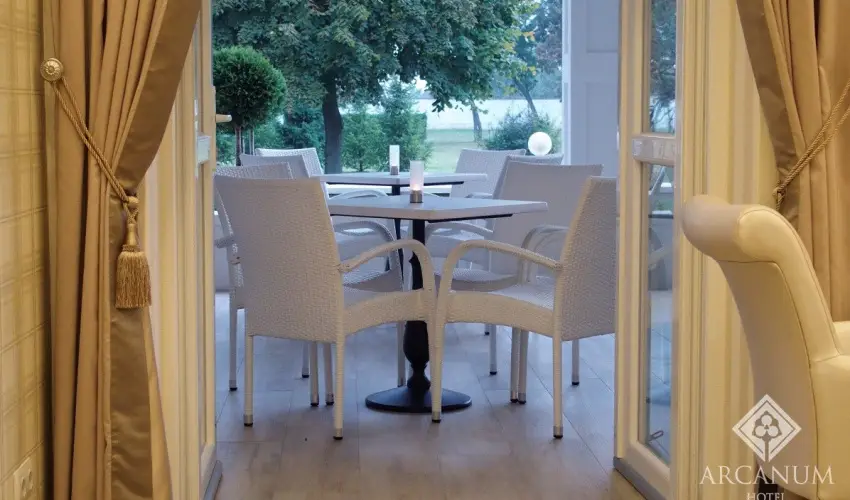 Arcanum Hotel Békéscsaba - Kedvezményes ár családok részéreak reggelis ellátással (1 éjtől)