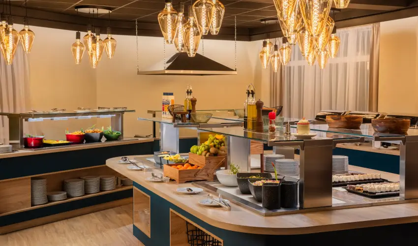 Hotel Atlantis Wellness & Conference Hajdszoboszl - Kedvezmnyes r flpanzis elltssal (min. 4 j)