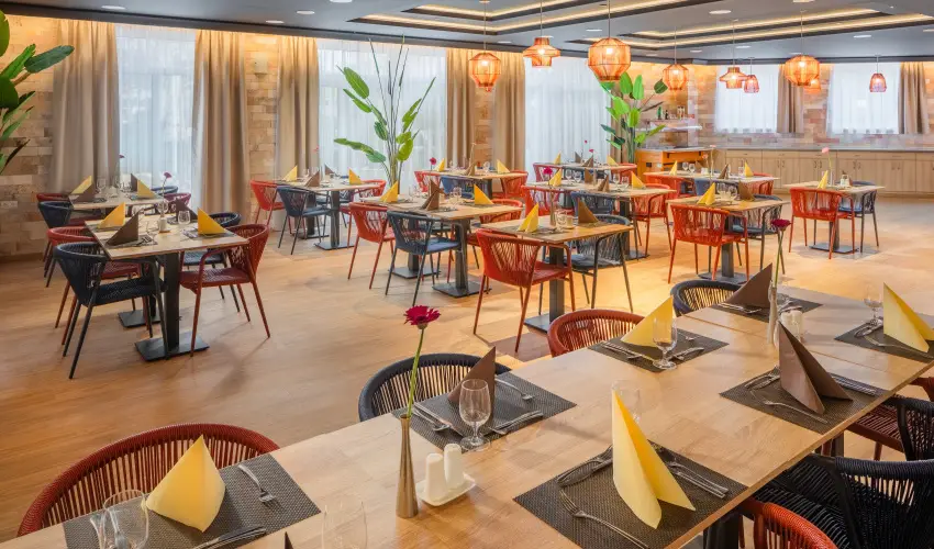 Hotel Atlantis Wellness & Conference Hajdszoboszl - Kedvezmnyes r flpanzis elltssal (min. 4 j)