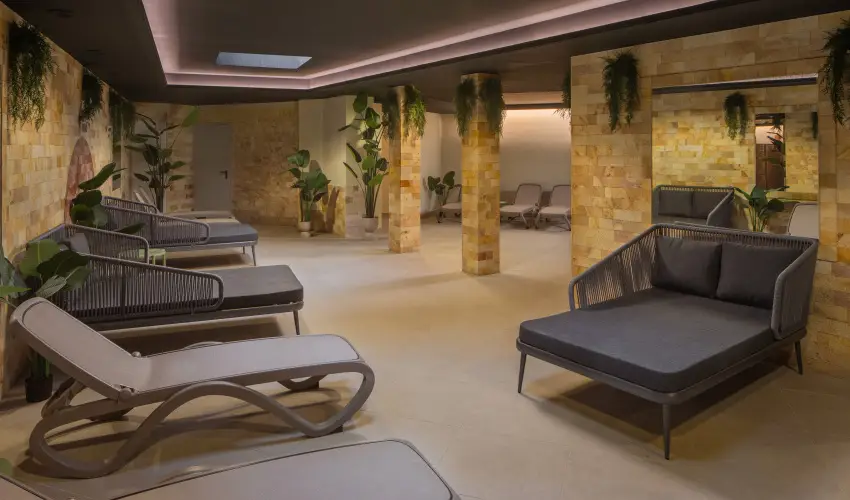 Hotel Atlantis Wellness & Conference Hajdszoboszl - Kedvezmnyes r flpanzis elltssal (min. 4 j)