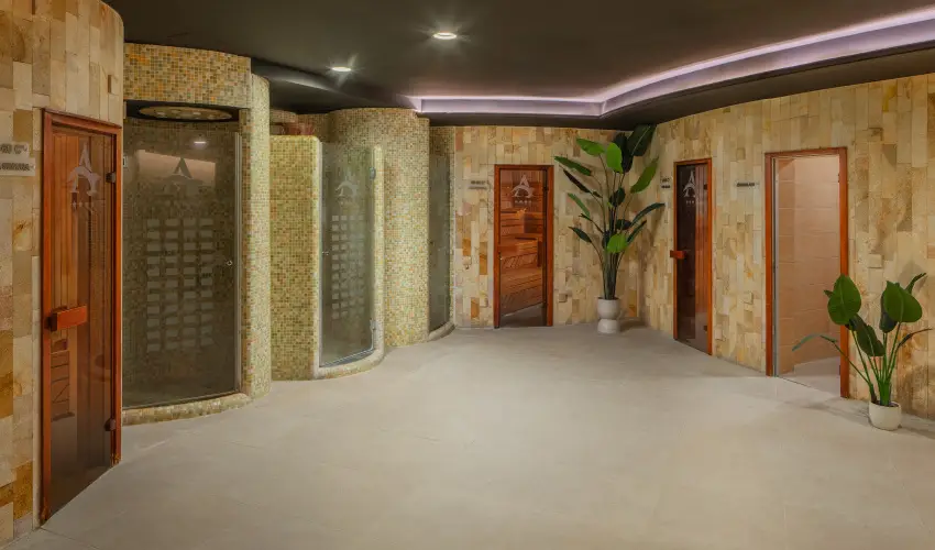 Hotel Atlantis Wellness & Conference Hajdszoboszl - Kedvezmnyes r flpanzis elltssal (min. 4 j)