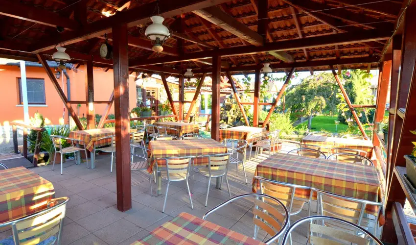 Bagolyvr Inrcs Inrcs - Wellness dls Budapest mellett (1 jtl)