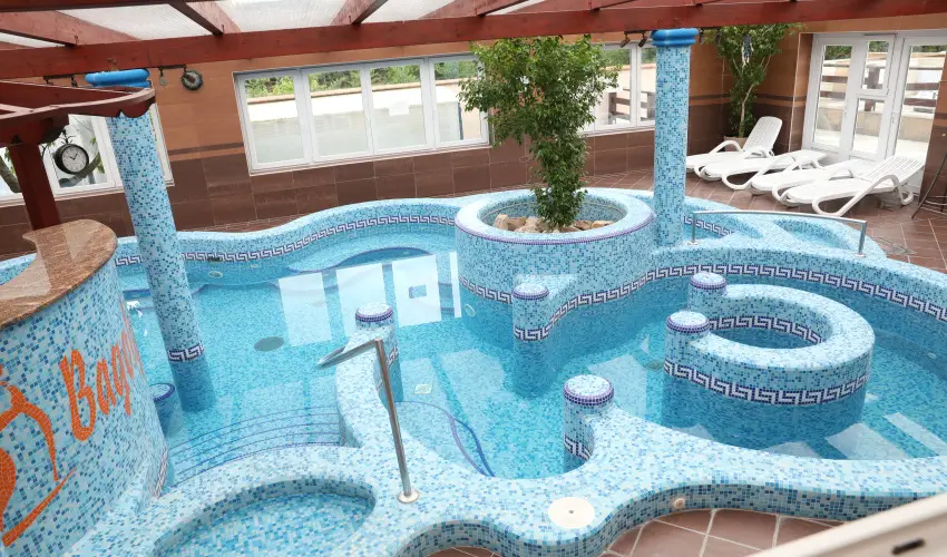 Bagolyvr Inrcs Inrcs - Wellness dls Budapest mellett (1 jtl)