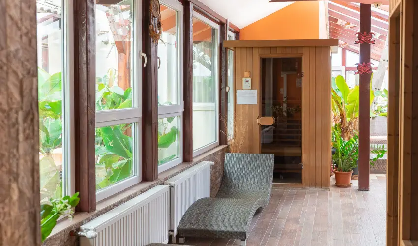 Bagolyvr Inrcs Inrcs - Wellness dls Budapest mellett (1 jtl)