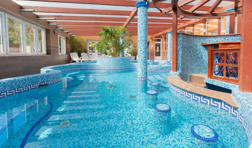 Bagolyvr Inrcs Inrcs - Wellness dls Budapest mellett (1 jtl)