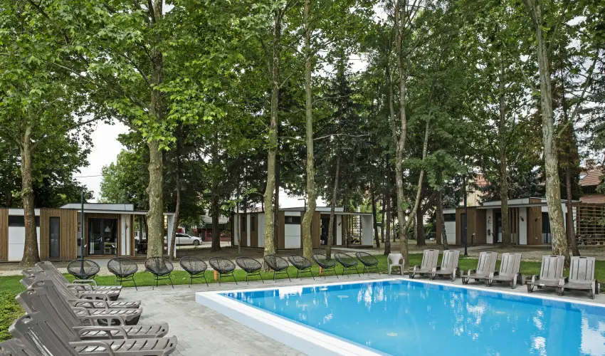 Barack Thermal Apartmanok Tiszakcske - Kedvezmnyes r csaldok rszreak a Natura apartmanban