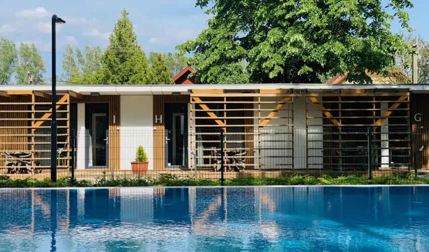 Barack Thermal Apartmanok Tiszakcske - Kedvezmnyes r csaldok rszreak a Natura apartmanban