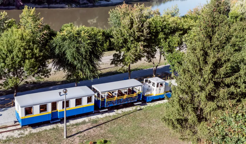 Barack Thermal Apartmanok Tiszakcske - Kedvezmnyes r csaldok rszreak a Natura apartmanban