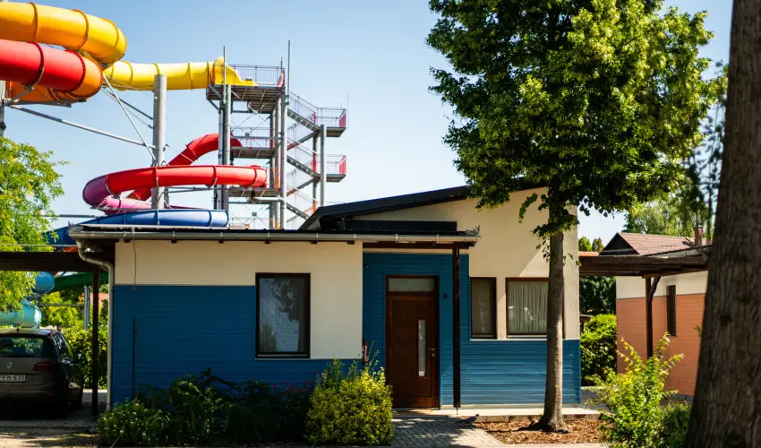 Barack Thermal Apartmanok Tiszakcske - Kedvezmnyes r csaldok rszreak a Natura apartmanban