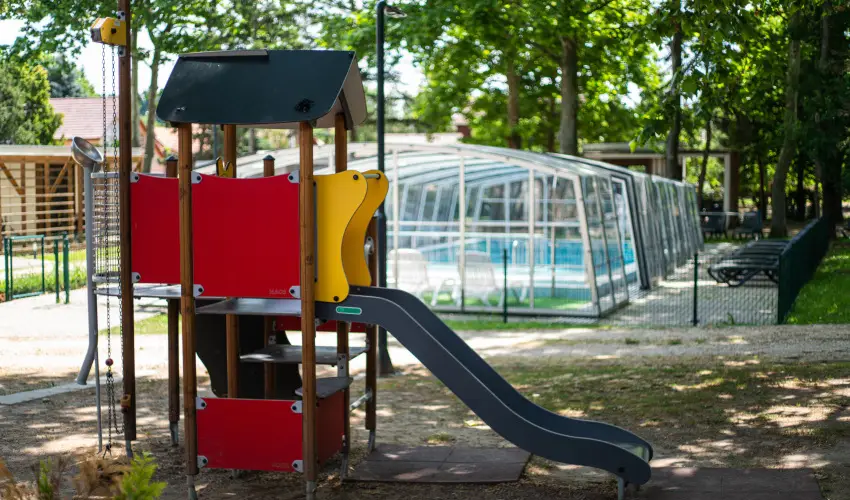 Barack Thermal Apartmanok Tiszakcske - Kedvezmnyes r csaldok rszreak a Natura apartmanban