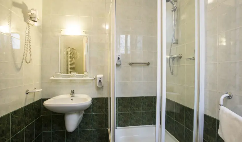 Baross City Hotel Budapest - Kedvezm�nyes aj�nlat reggelivel - teljes el�refizet�ssel