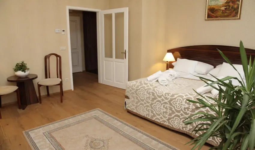 Batthy�ny Kast�lysz�ll� Zalacs�ny - Kedvezm�nyes �r csal�dok r�sz�reak f�lpanzi�s ell�t�ssal (1 �jt�l)