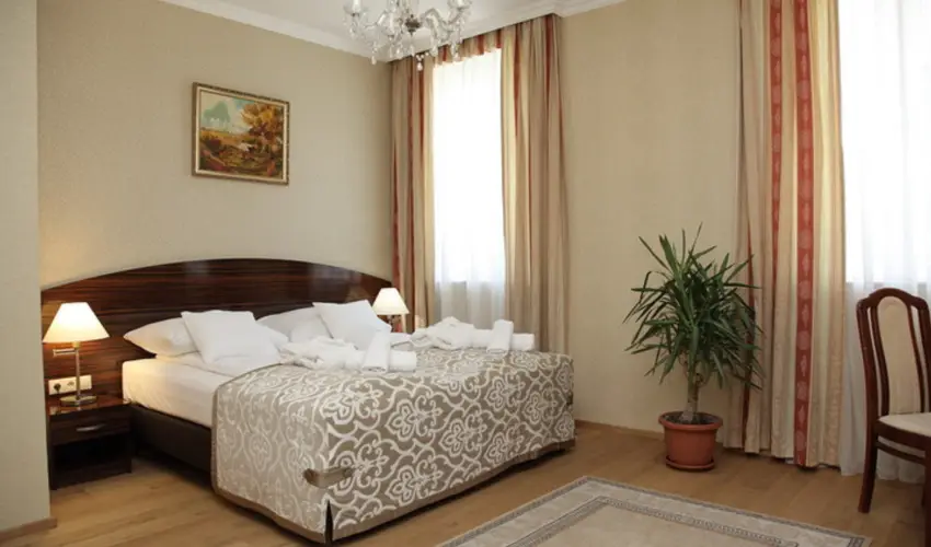 Batthy�ny Kast�lysz�ll� Zalacs�ny - Kedvezm�nyes �r csal�dok r�sz�reak f�lpanzi�s ell�t�ssal (1 �jt�l)