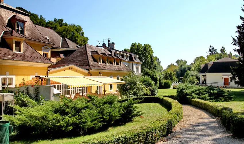 Batthy�ny Kast�lysz�ll� Zalacs�ny - Kedvezm�nyes �r csal�dok r�sz�reak f�lpanzi�s ell�t�ssal (1 �jt�l)