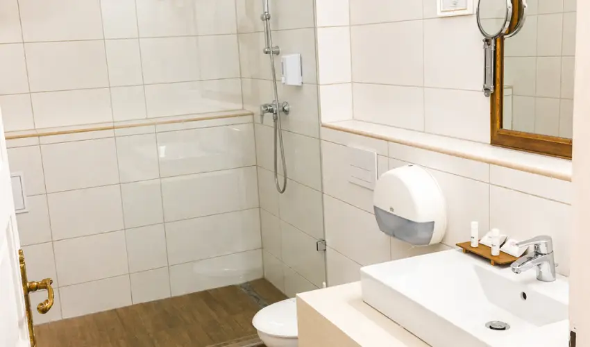 Batthy�ny Kast�lysz�ll� Zalacs�ny - F�lpanzi�s aj�nlat (1 �jt�l)