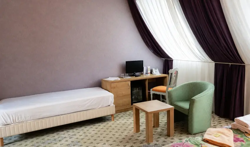 Batthy�ny Kast�lysz�ll� Zalacs�ny - F�lpanzi�s aj�nlat (1 �jt�l)