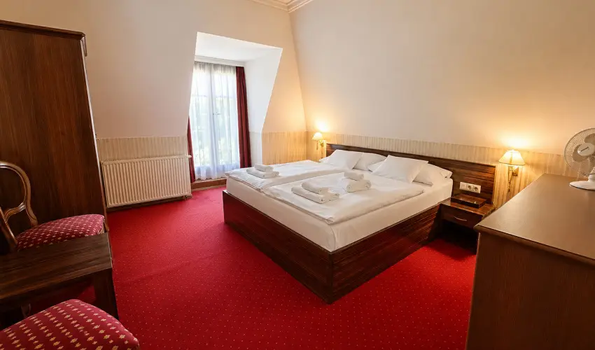 Batthy�ny Kast�lysz�ll� Zalacs�ny - F�lpanzi�s aj�nlat (1 �jt�l)