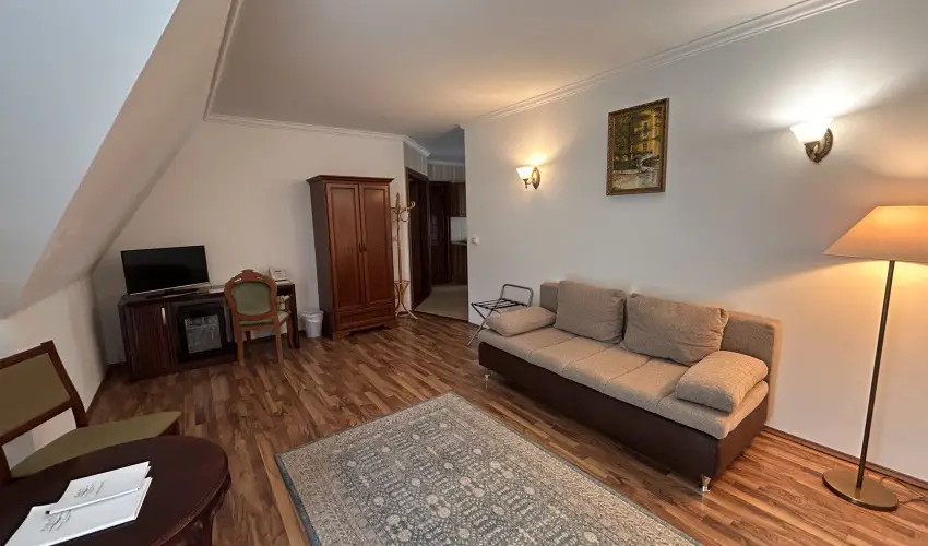 Batthy�ny Kast�lysz�ll� Zalacs�ny - F�lpanzi�s aj�nlat (1 �jt�l)