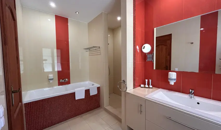 Batthy�ny Kast�lysz�ll� Zalacs�ny - F�lpanzi�s aj�nlat (1 �jt�l)