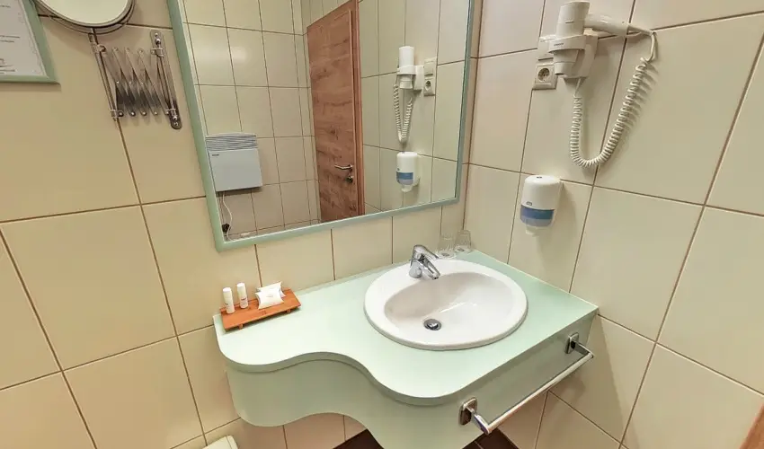 Batthy�ny K�ria Zalacs�ny - Kedvezm�nyes �r csal�dok r�sz�reak f�lpanzi�s ell�t�ssal (1 �jt�l)