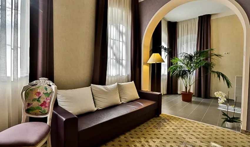 Batthy�ny K�ria Zalacs�ny - Kedvezm�nyes �r csal�dok r�sz�reak f�lpanzi�s ell�t�ssal (1 �jt�l)