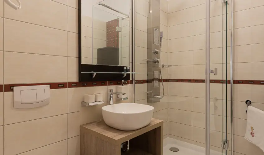 Bazilika alatti Panzi Esztergom - szi-tli feltltds teljes elltssal a Bazilika szomszdsgban (min. 2 j)