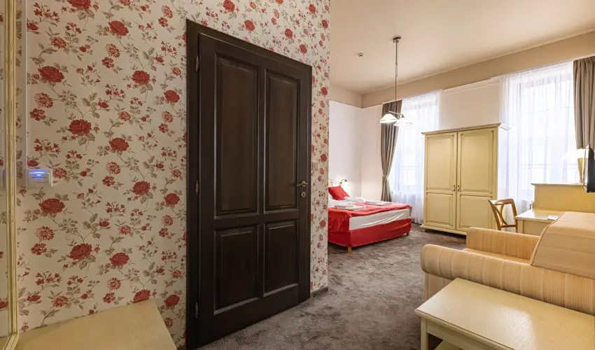 Bazilika alatti Panzi Esztergom - szi-tli feltltds teljes elltssal a Bazilika szomszdsgban (min. 2 j)