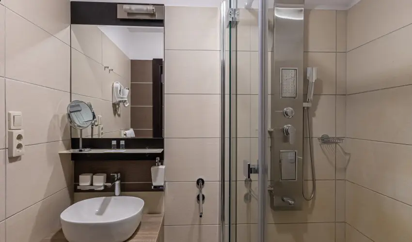 Bazilika alatti Panzi Esztergom - szi-tli feltltds teljes elltssal a Bazilika szomszdsgban (min. 2 j)