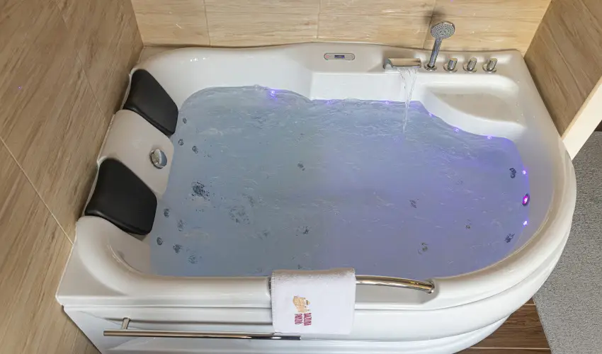 Bazilika alatti Panzi Esztergom - szi-tli feltltds teljes elltssal a Bazilika szomszdsgban (min. 2 j)