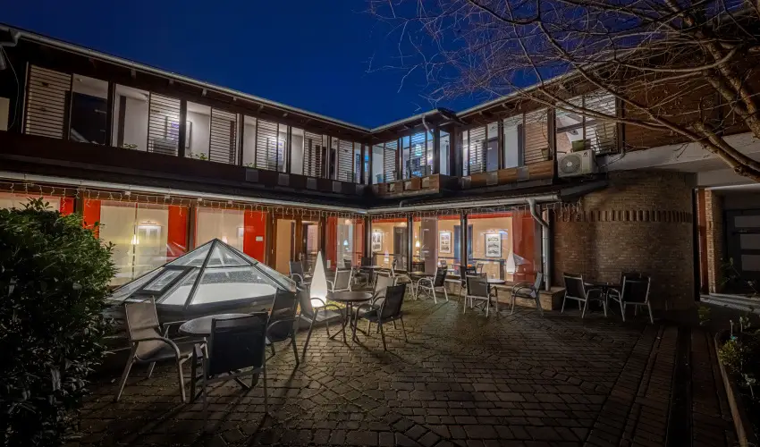 Bazilika alatti Panzi Esztergom - szi-tli feltltds teljes elltssal a Bazilika szomszdsgban (min. 2 j)